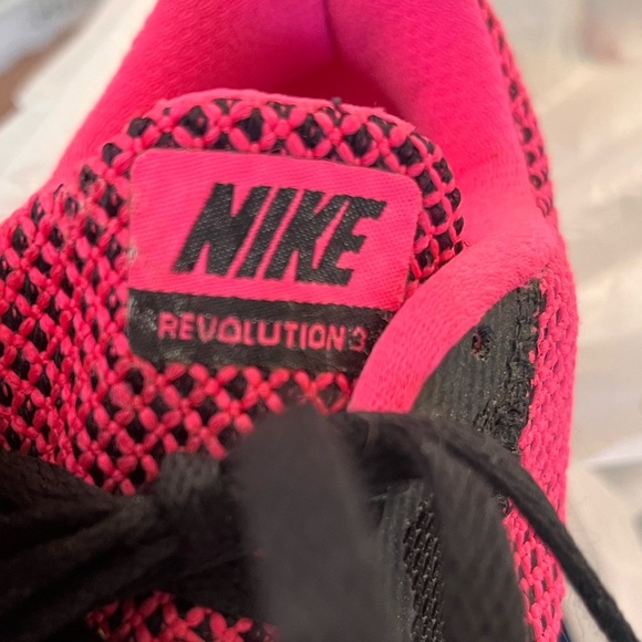 Nike revolution 3 Women athletic tennis  shoes sneakers Sz 7.5, 7 1/2 - Picture 8 of 9